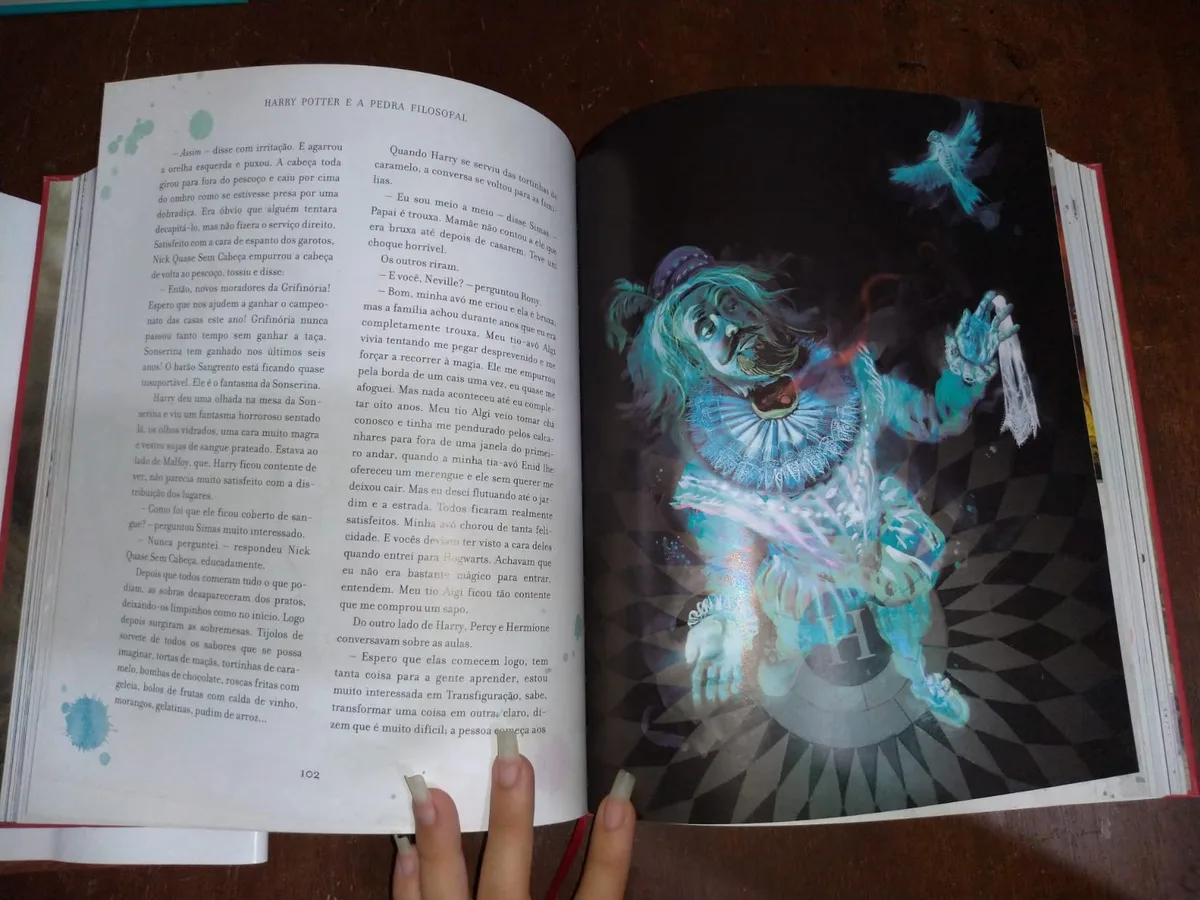 Harry Potter e a Pedra Filosofal - Edição Ilustrada